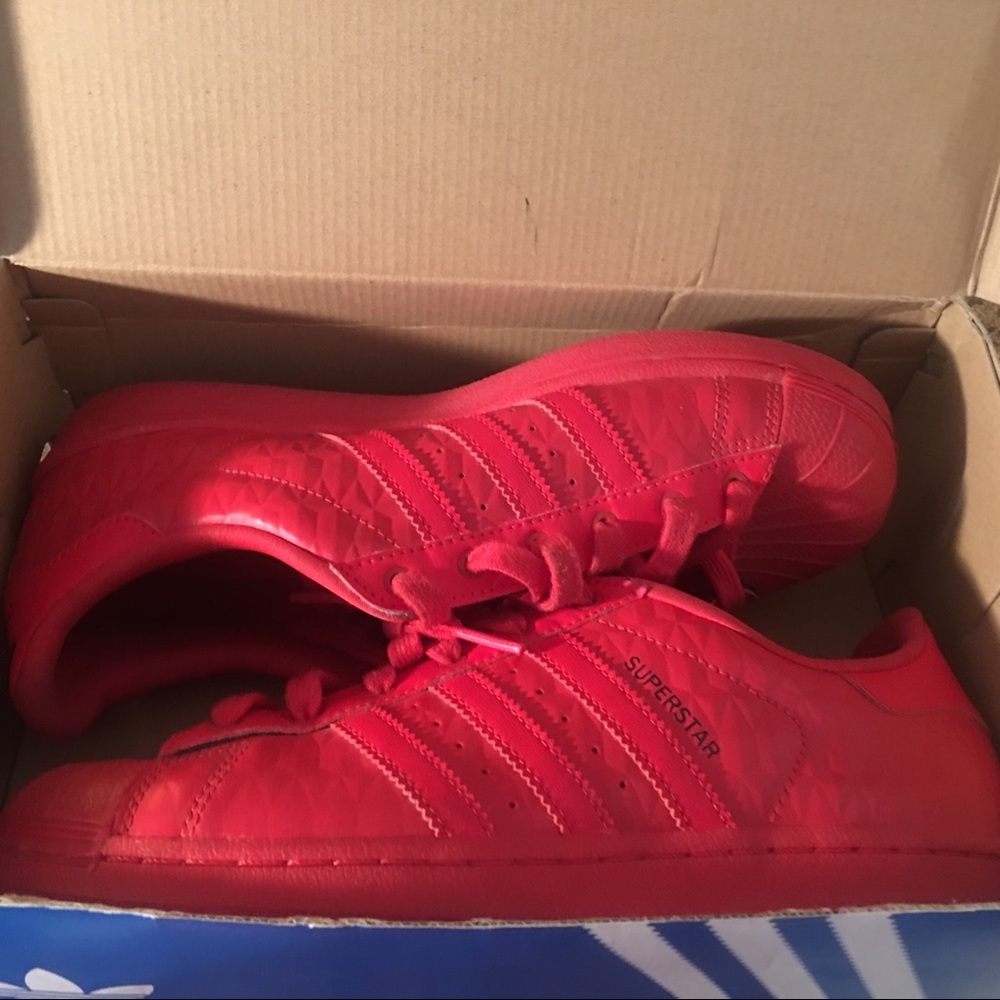 Fire Red superstar Addidas - Picture 3 of 7